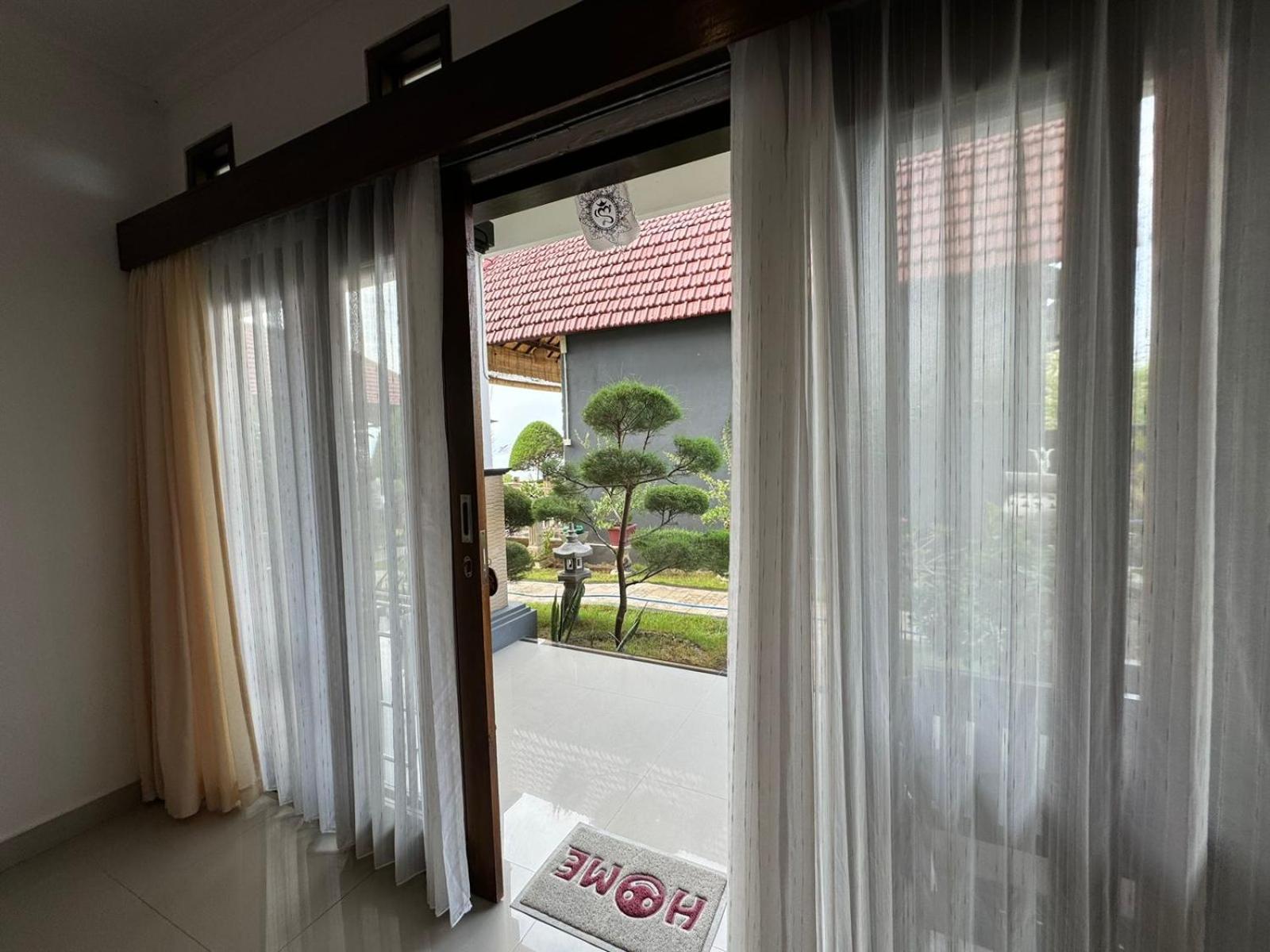 Kaylas Hill Resort Batununggul Экстерьер фото